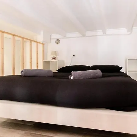 Apartment Juan-les-pins Avec Mezzanine Proche Plages